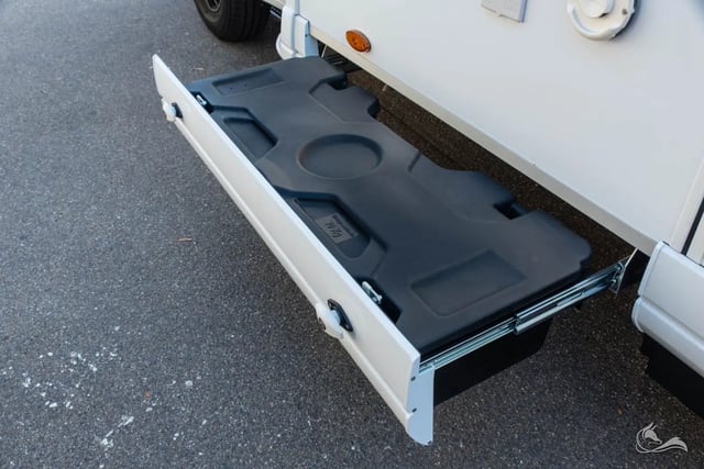 Mooveo Tei-60FB - unter 6m mit SAT, AHK, Solar uvm., ideal für 2 Personen!