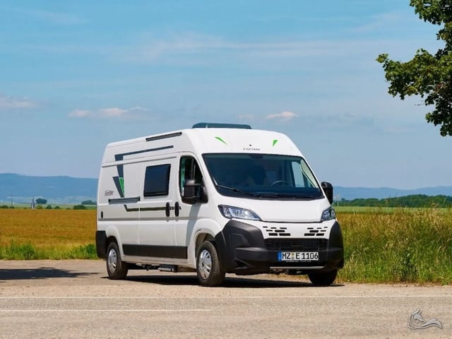Angelo - VAN 6, Meter für 2 Erwachsene und 2 Kinder 