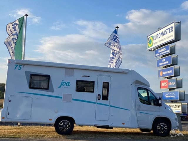 Joa 75 T | mit  Einzelbetten - schönes Raumgefühl mit  Einzelbetten mit Rückfahrkamera,  Solar