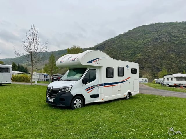 Ahorn Eco 680 mit 2 Doppelbetten für 4 Person 