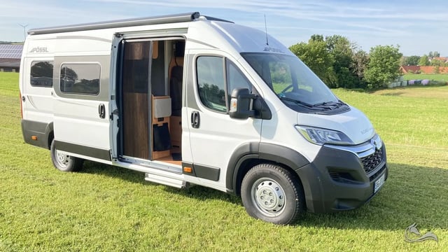 Pössl Roadcruiser mit Einzelbetten, 6,36m mit SAT, Solar, Außendusche, Fahrradträger uvm.